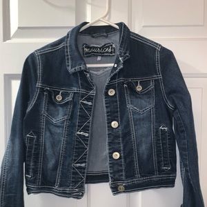 Maurice’s small jean jacket!